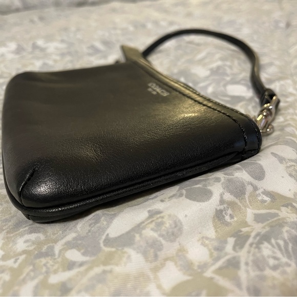 COACH wristlet- black - Picture 3 of 8